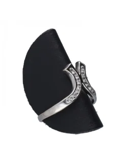 Anillo con circonitas oro blanco 18kl
