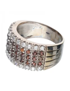 Anillo con una tira de zirconitas y amatistas oro blanco 18kl