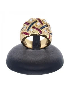 Anillo de oro amarillo 18 K con diseño brillantes, rubíes y zafiros