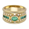 Anillo de oro amarillo 18 Kl con diseño y zircones y piedras sintéticas