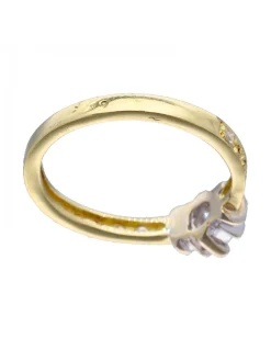 Anillo de Oro amarillo 18K con diseño y Circonitas