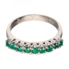 Anillo de oro blanco 18 kl con esmeraldas