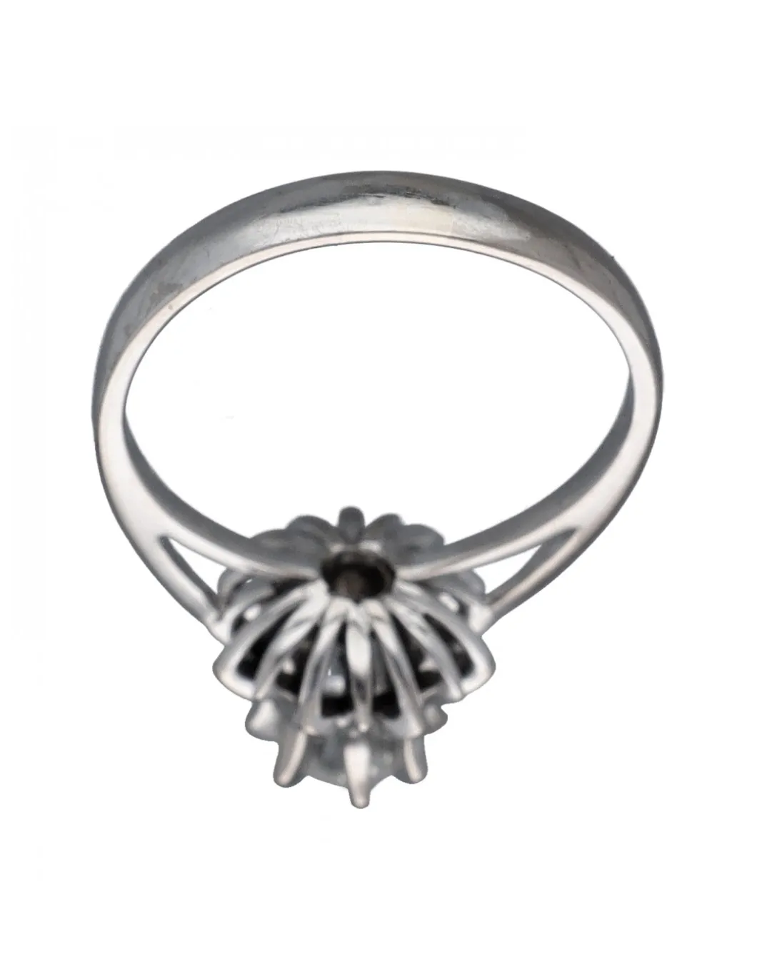 Anillo de Oro blanco con diseño Solitario y Brillante