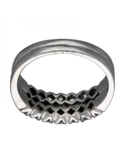 Anillo de Oro blanco con diseño Alianza y catorce Circonitas