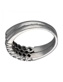 Anillo de Oro blanco con diseño Alianza y catorce Circonitas