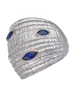 Anillo de Oro blanco 18K con diseño y Piedras Sintéticas azules