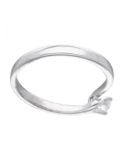 Anillo de oro blanco 18K con diseño y brillante