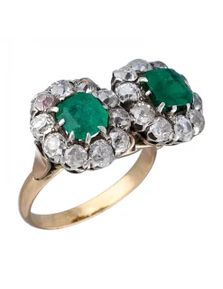 Anillo de Oro blanco y amarillo 18K con diseño y Brillantes