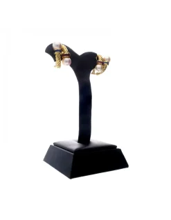 Pendientes de oro amarillo 18K con diseño zafiros rubíes y perlas