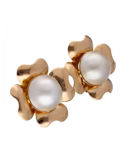 Pendientes de Oro con diseño de Flor y Perlas