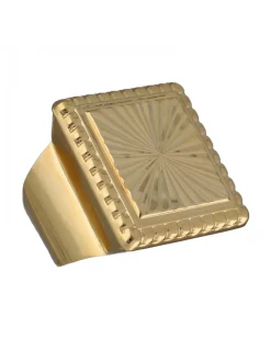 Sello de Oro amarillo con diseño cuadrado y repujado radial