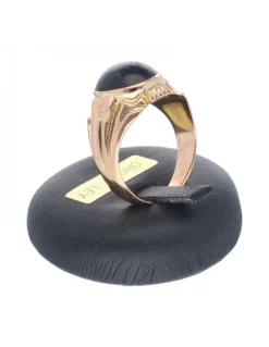 Sello de oro rosado 18K con diseño y piedra sintética
